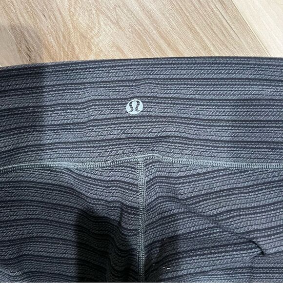 Lululemon Wunder Under Crop Textured Stripe Slate Deep Coal Women’s 4 - Picture 6 of 6